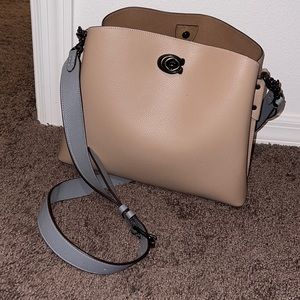 Coach Willow Shoulder Bag